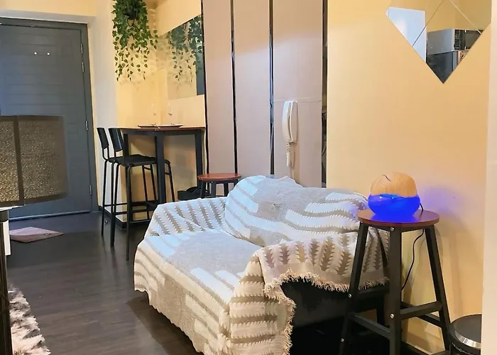 Appartement Poblacion High Floor With Pool, Gym, Jacuzzi And Dedicated Working Space Manille