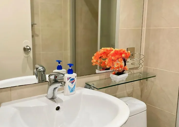 Appartement Poblacion High Floor With Pool, Gym, Jacuzzi And Dedicated Working Space *