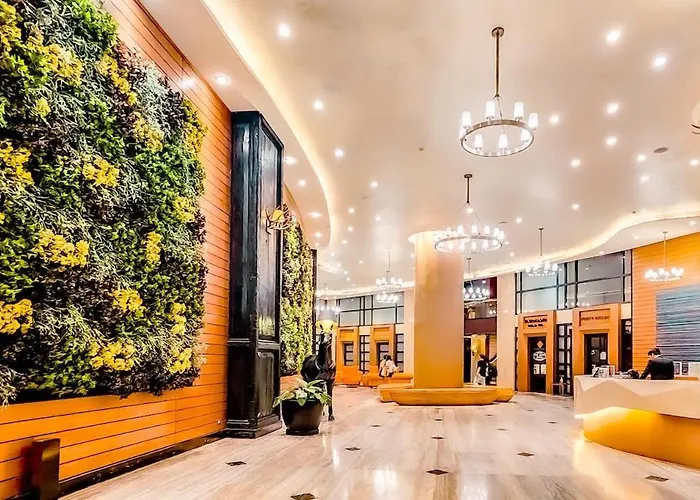 Poblacion High Floor With Pool, Gym, Jacuzzi And Dedicated Working Space Manille